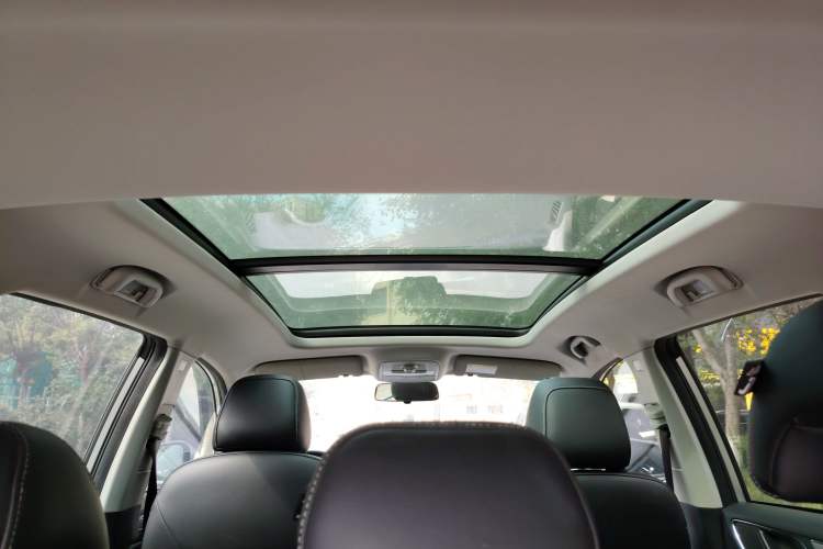 Used Roewe RX5 2020 20T Automatic 4G Connected Million Edition
