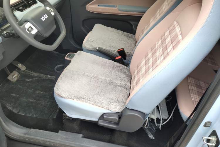 Used Chery QQ Ice Cream 2022 170km Sundae Phosphate Lithium-Ion