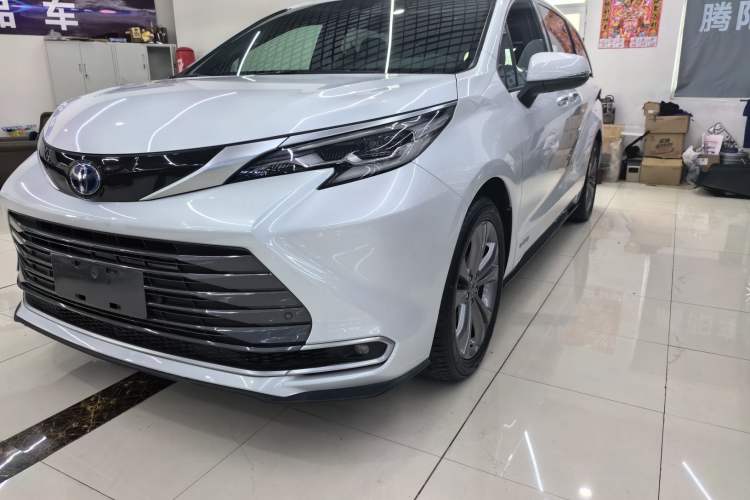 Used Toyota SIENNA 2021 2.5L Hybrid Ultimate Edition Exterior 1
