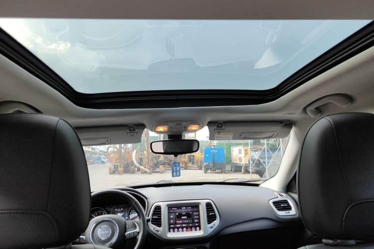 Used Jeep Compass 2020 220T Automatic Leading Edition