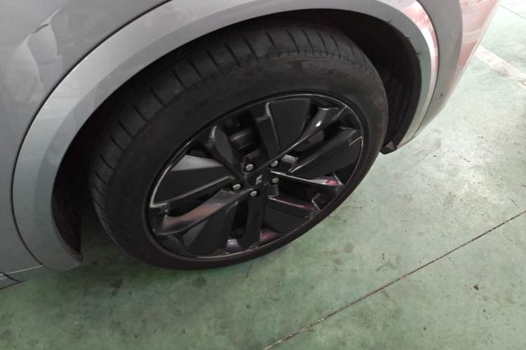 Used Li Auto L9 2022 Max model Exterior 2