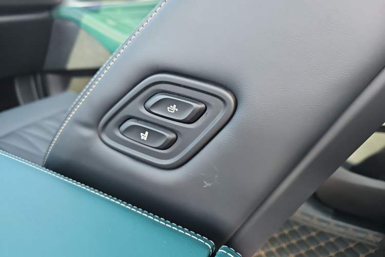 Used GAC Trumpchi GS8 2022 Flagship Series 2.0 TGDI Two-Wheel-Drive Prestige Edition (7 Seats) Interior 3