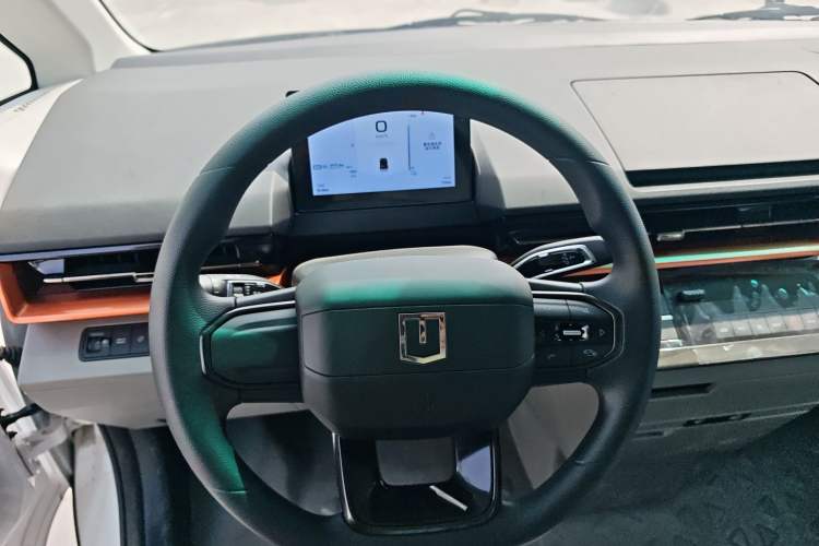 Used Farizon Super VAN 2025 Zhifu Edition, Short-axle Mid-roof 68kWh ZhiXin Interior 2