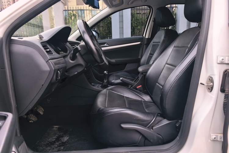 Used Volkswagen Lavida 2019 Lavida Start 1.5L Manual Fashion Edition China VI Standard