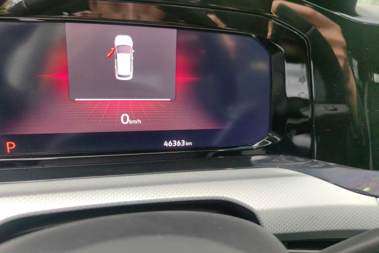 Used Volkswagen Golf 2021 200TSI DSG Pro Odometer Close Up