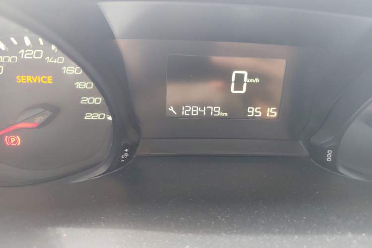 Used Peugeot 308 2018 1.6L Manual Fashion Edition