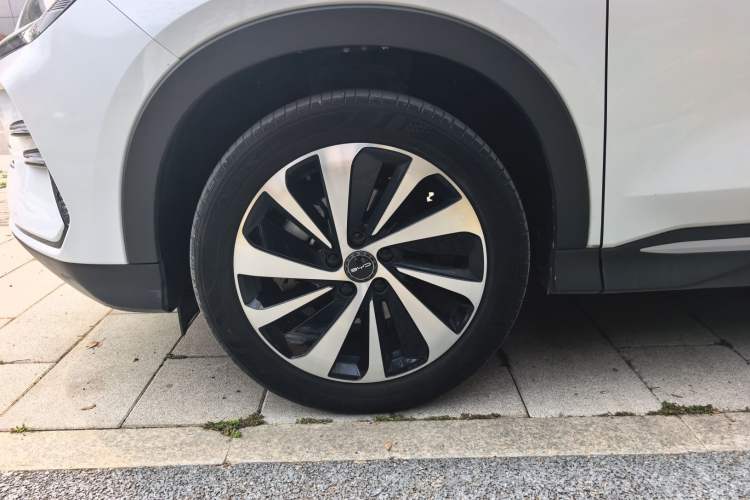 Used BYD Song PLUS New Energy 2023 Champion Edition DM-i 110KM Flagship PLUS Exterior 4