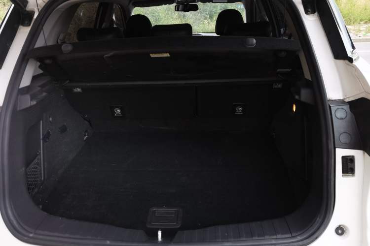 Used Haval H6 Coupe 2016 Blue-Label Diesel 2.0T Manual Two-Wheel Drive Elite Model China IV Standard
