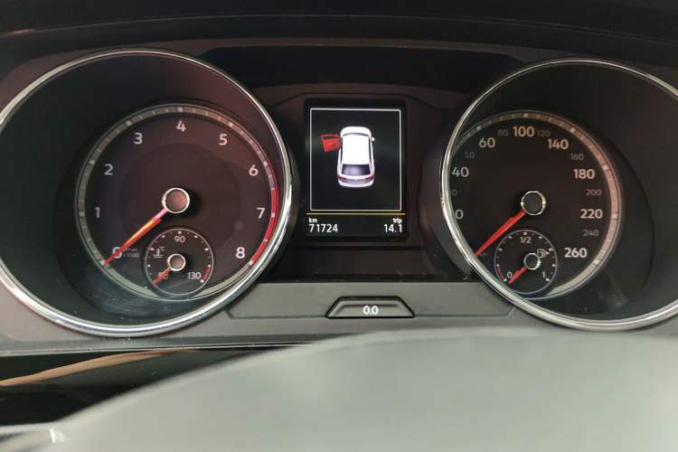 Used Volkswagen Tiguan L 2019 330TSI Automatic Two-Wheel Drive Smart Luxury Version China VI Standard
