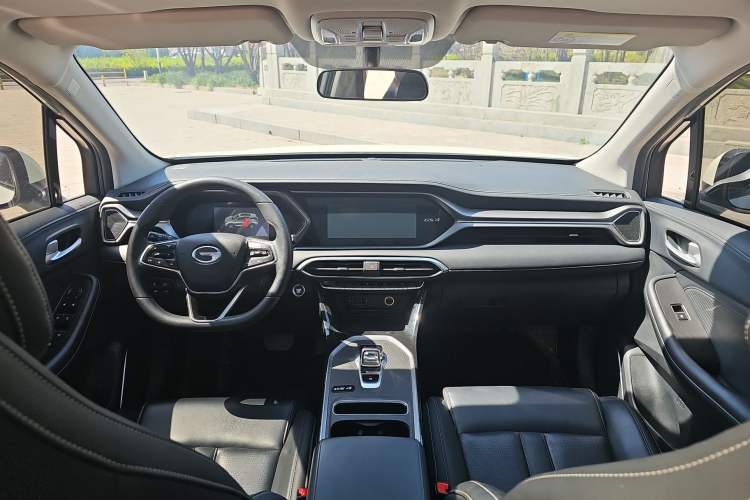 Used GAC Trumpchi GS4 2023 270T Automatic Smart Drive Navigation Edition Center Console