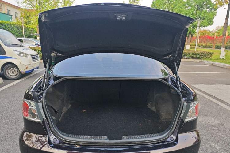 Used Mazda 6 2015 2.0L Automatic Classic Version Trunk