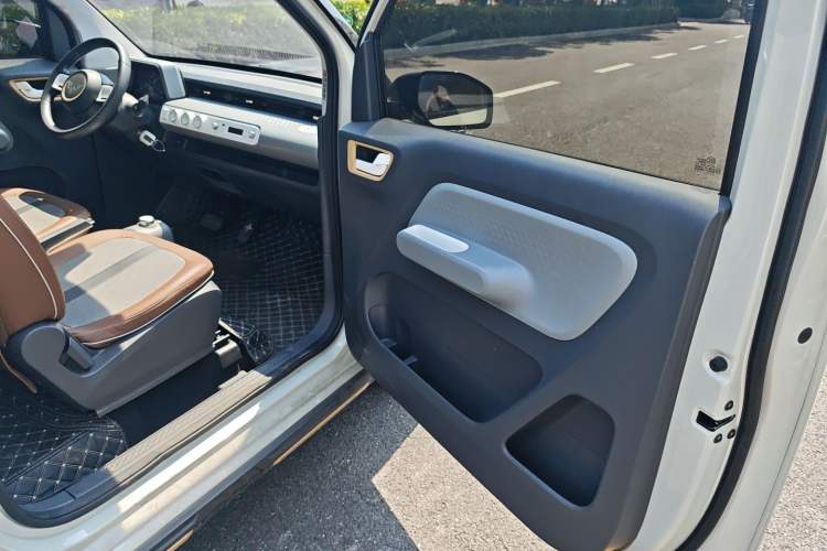 Used Wuling Hongguang MINIEV 2022 GAMEBOY 200km Gaming Edition with Lithium Iron Phosphate