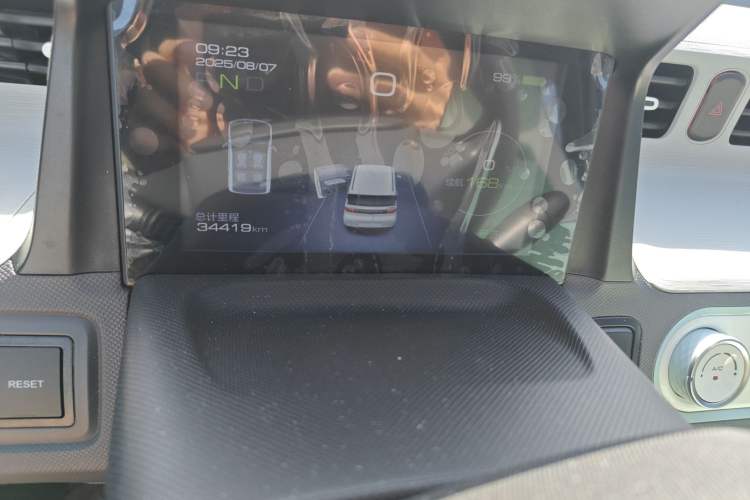 Used Wuling Hongguang MINIEV 2022 Macaron Premium Model – Lithium Iron Phosphate