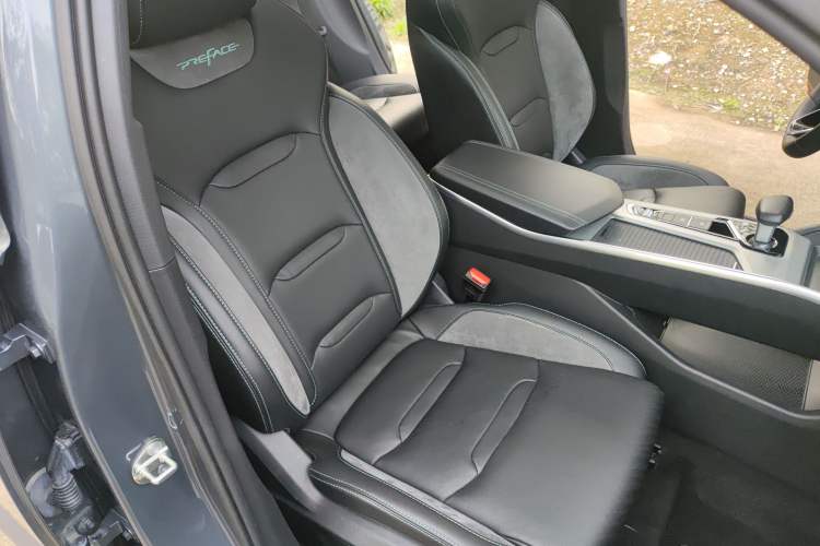 Used Geely Auto Preface 2023 2.0TD "Only This Verdant Green" Edition Right Front Seat