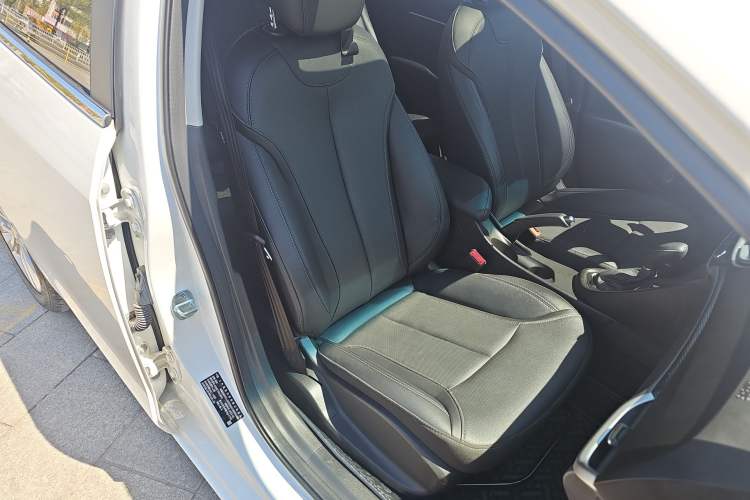 Used Buick GT 2021 Revised Version Flagship 1.5L Automatic Elite Edition Right Front Seat