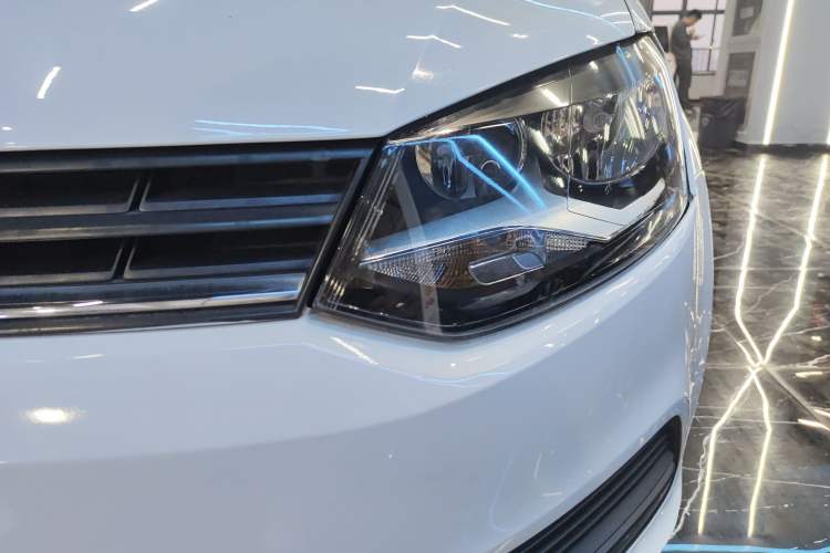 Used Volkswagen Polo 2018 1.5L Automatic Advanced Driving Model
