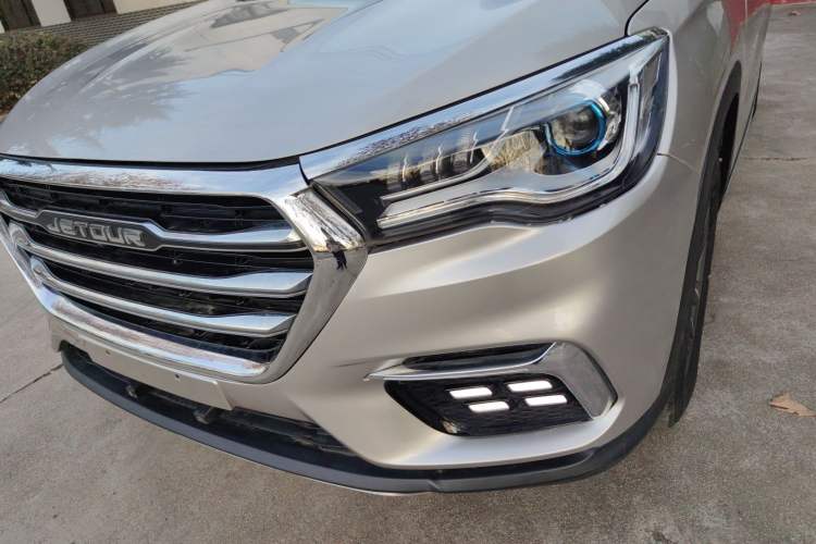 Used JETOUR X90 2019 1.6T DCT Yue Lü Edition 6 Seats China VI Standard Left Front Headlight