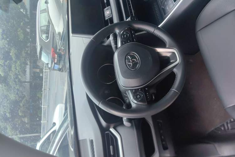 Used Toyota Wildlander 2022 2.0L CVT Two-Wheel Drive Luxury PLUS Edition Interior 2