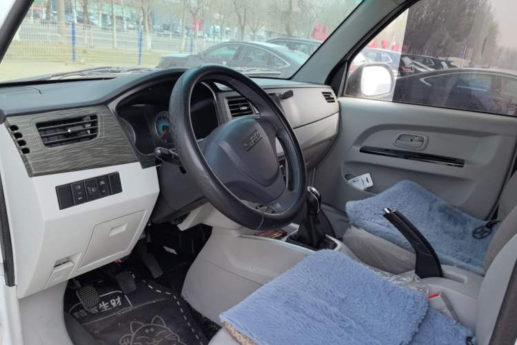 Used SRM New Haishi X30L 2024 1.6L Business Edition Van 2/5 Seats Front-mounted Air Conditioning Version SWJ16