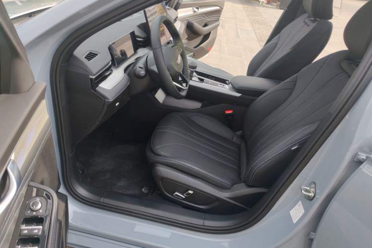 Used Geely Auto Preface 2025 Dongfang Yao 1.5TD Jinghong Edition+ Driver Seat