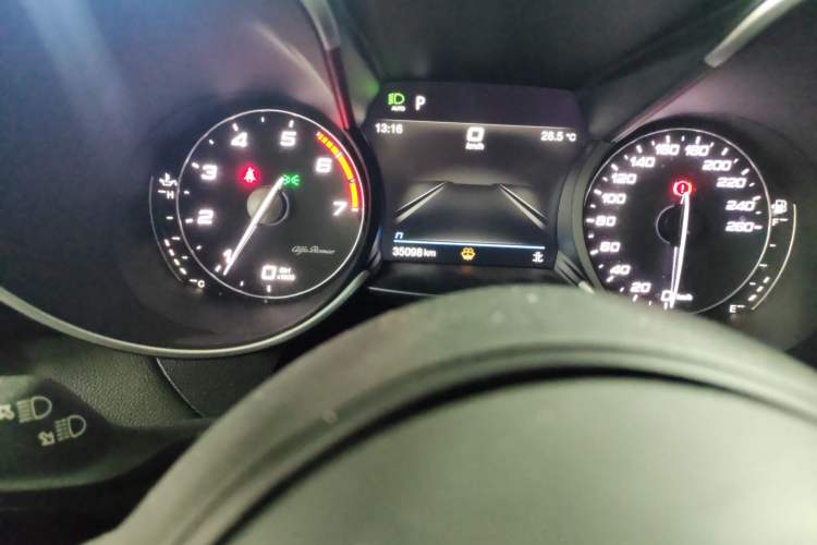 Used Alfa Romeo Giulia 2022 2.0T 280HP Ti Driving Edition