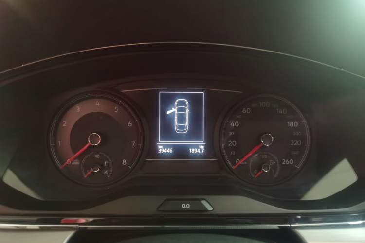 Used Volkswagen Lamando 2019 280TSI DSG Comfort Edition China VI standard Odometer Close Up