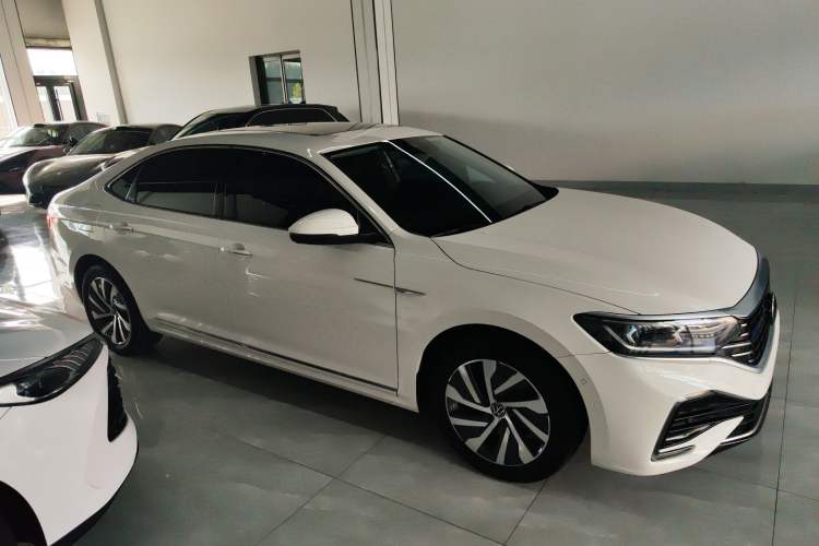 Used Volkswagen Passat New Energy 2022 430 PHEV Hybrid Luxury Edition