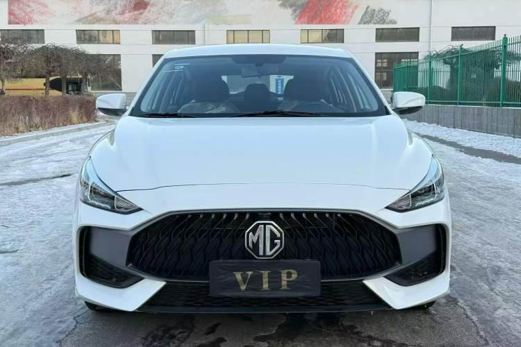 Used MG 5 2023 180 DVVT Manual Fashion Edition
