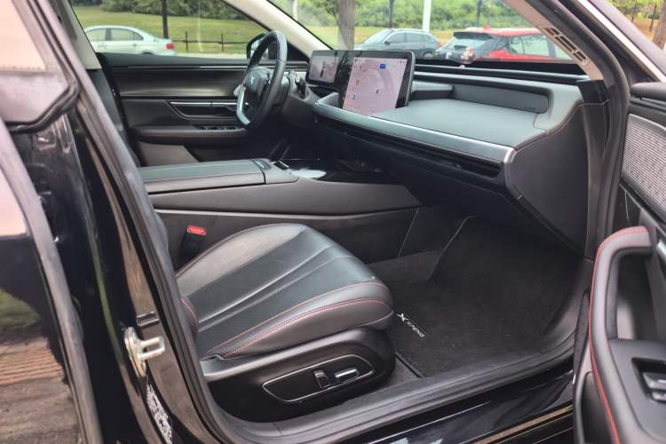 Used XPeng P7 2020 586N Interior 2