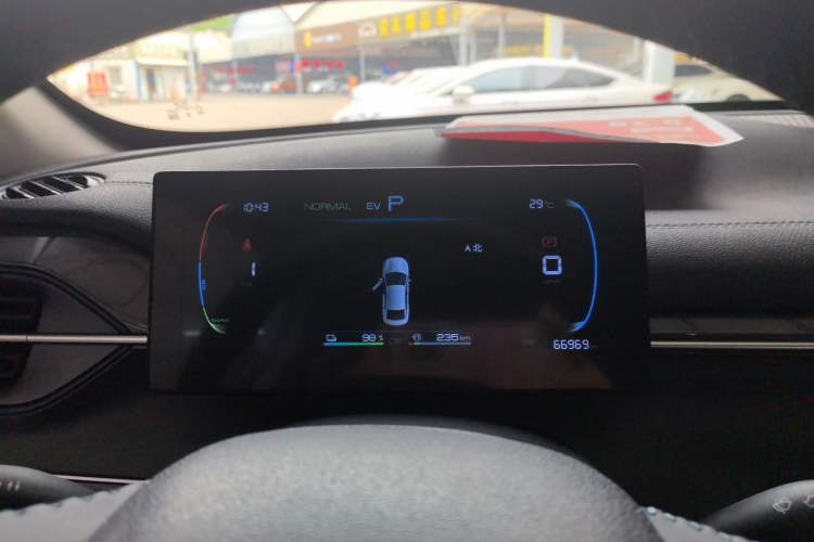 Used BYD Destroyer 05 2023 Champion Edition DM-i 55KM Luxury Model Odometer Close Up