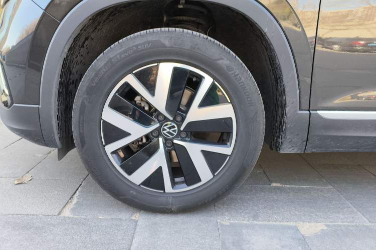 Used Volkswagen Tayron 2025 Facelifted Model, Popular Version, 300TSI Exterior 2