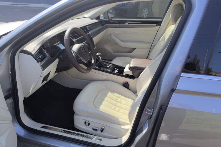 Used Volkswagen Phideon 2021 380TSI Luxury Edition
