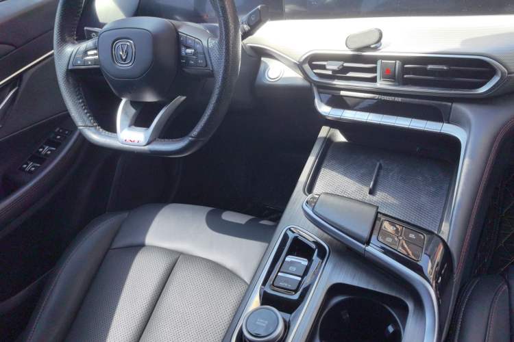 Used CHANGAN UNI-T 2020 1.5T Prestige Version
