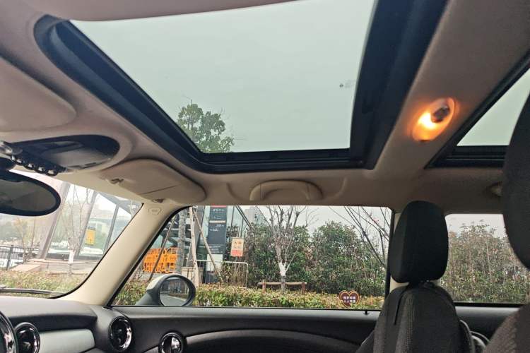 Used MINI MINI 2013 1.6L ONE Limited Edition First Version
