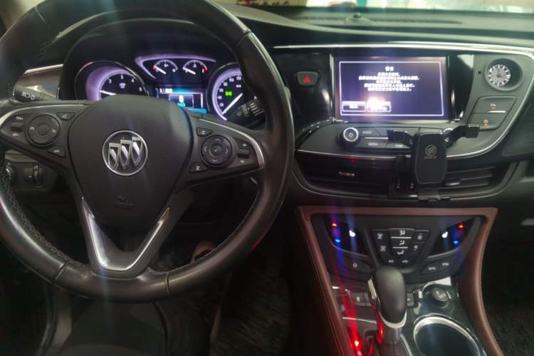 Used Buick Envision 2018 28T Four-Wheel Drive Elite Version Center Console