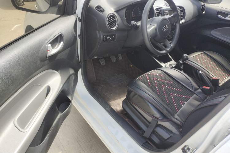 Used Kia Pegas 2017 1.4L Manual Fashion Edition Smart
