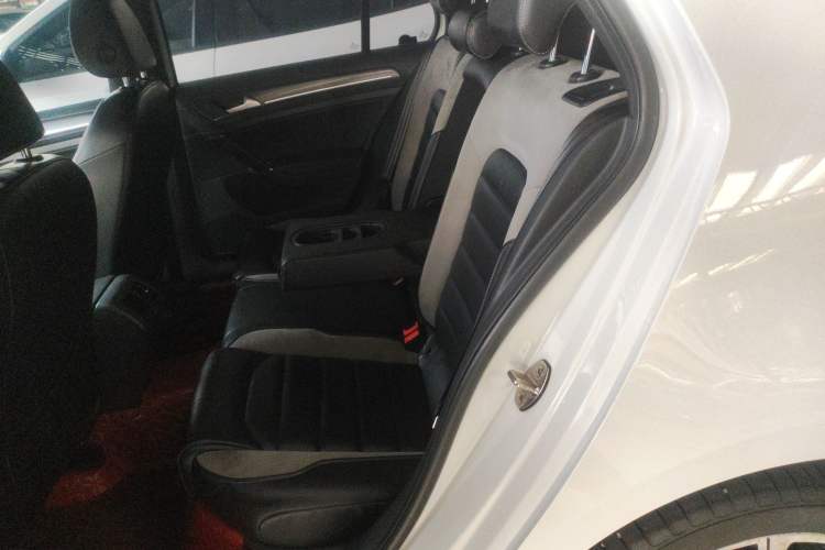 Used Volkswagen Golf 2016 1.4TSI Automatic R-Line