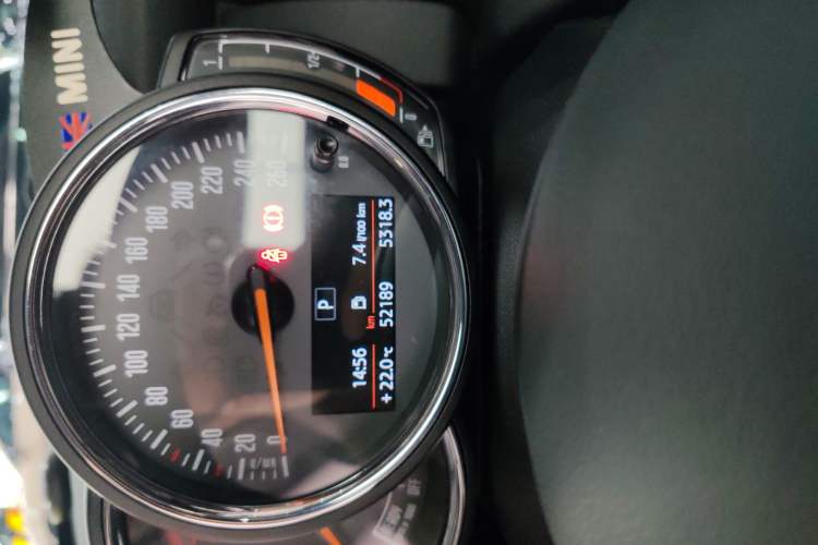 Used MINI 2018 1.5T ONE PLUS Odometer Close Up