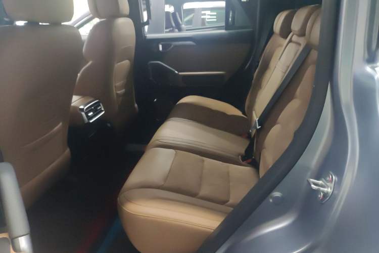 Used JETOUR Traveler 2023 2.0T All-Wheel Drive CrossPRO+