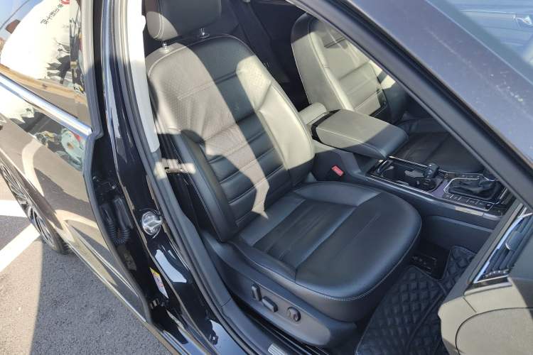 Used Volkswagen Passat 2017 330TSI DSG Prestige Edition
