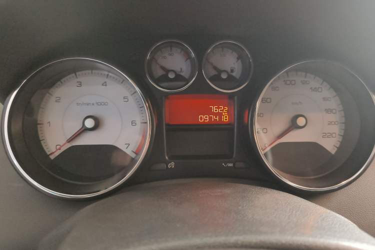 Used Peugeot 408 2013 1.6L Automatic Comfort Edition