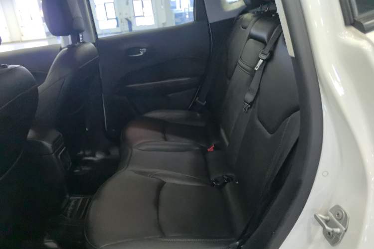 Used Jeep Compass 2017 200T Automatic Family Edition