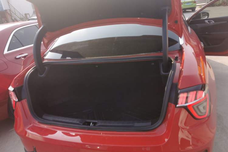 Used Lynk & Co 03 2021 1.5TD DCT Jing Champion Edition Trunk