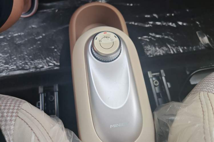 Used Wuling Hongguang MINIEV 2025 Four-Door Version Advanced Edition