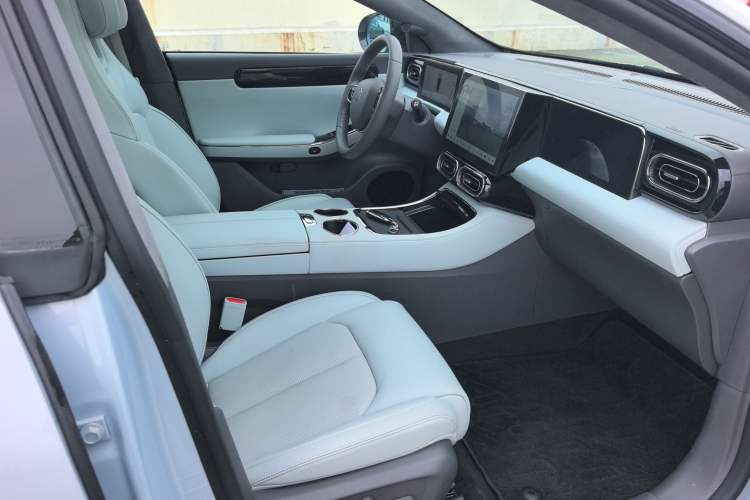 Used Leapmotor C01 2022 Four-Wheel Drive Dual-Motor Performance Version Right Front Seat