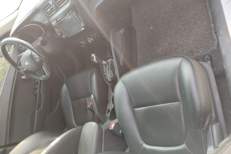 Used Kia K2 2012 Hatchback 1.6L AT Premium