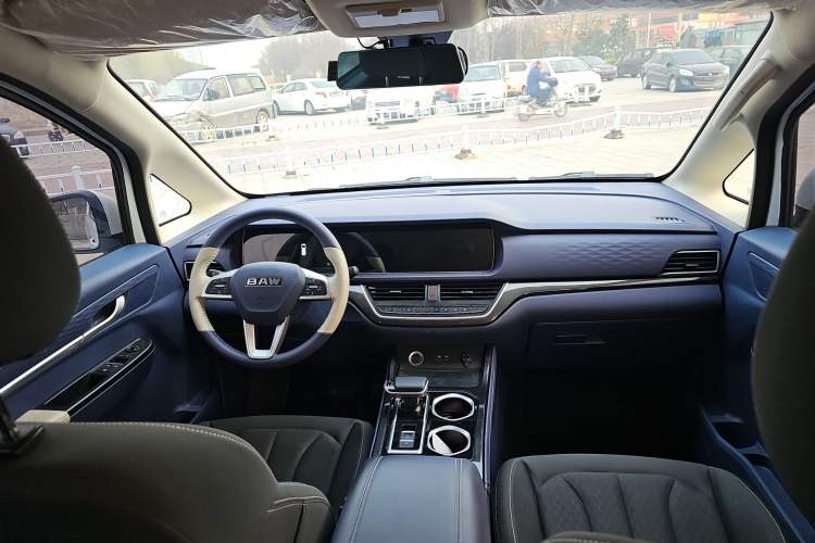 Used BAW Ruisheng Ace M7 2023 2.0L Automatic Long Wheelbase Enjoyment Version 7 Seats
