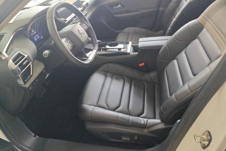 Used Citroen C5 X 2021 1.6T Enjoy the Extraordinary Interior 3