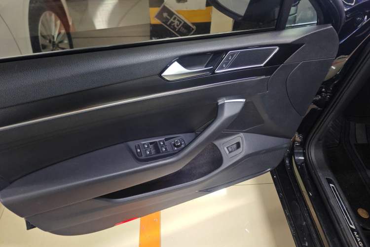 Used Volkswagen Magotan 2020 330TSI DSG Leading Model
