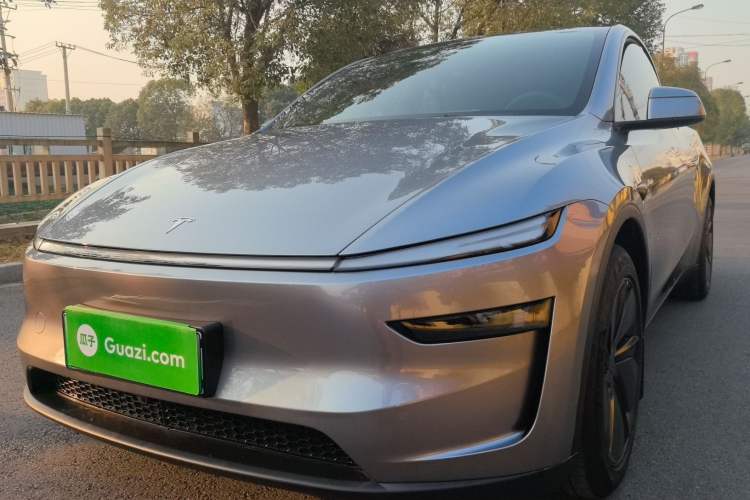 Used Tesla Model Y 2025 Updated Version Long-Range All-Wheel Drive